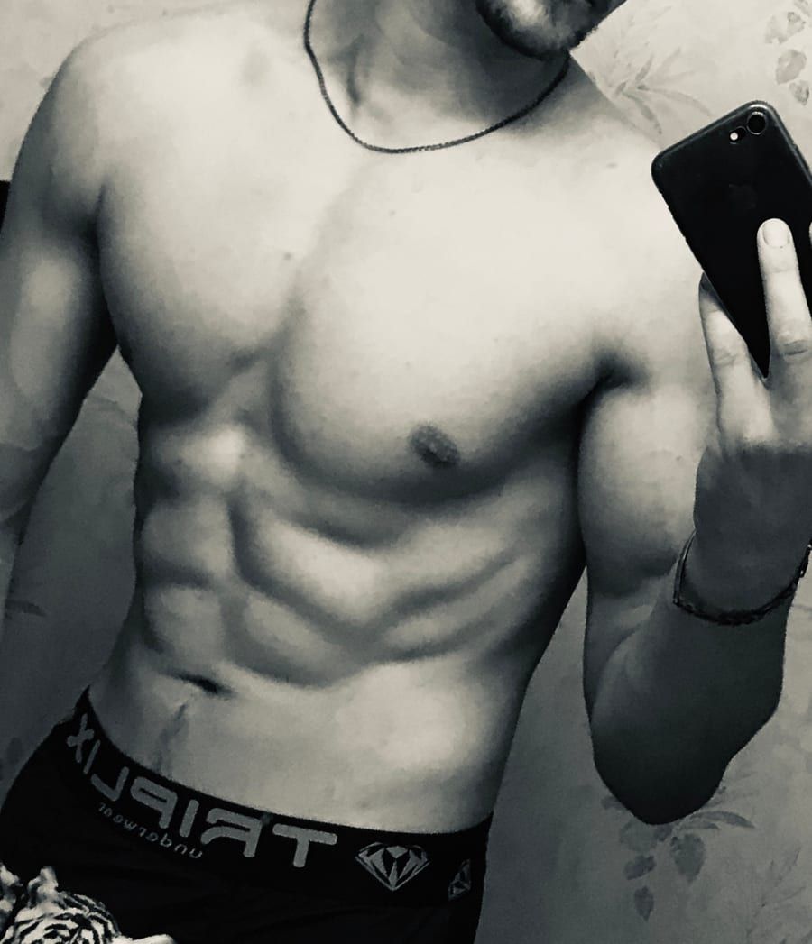 Profil de Hamed, 33 ans, Annonces gay à La Châtagne (Neuchâtel)