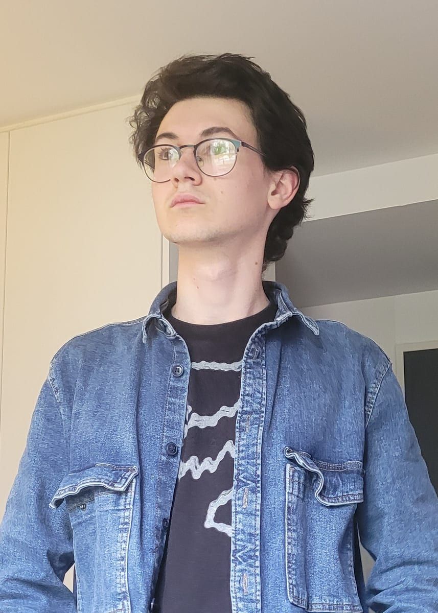 Profil de Lorian, 35 ans, Annonces gay à Couvet (Neuchâtel)