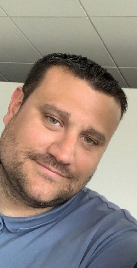 Profil de Amant, 43 ans, Annonces gay à Montezillon (Neuchâtel)