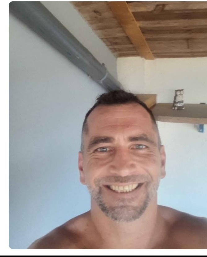 Profil de Charif, 27 ans, Annonces gay à Fresens (Neuchâtel)