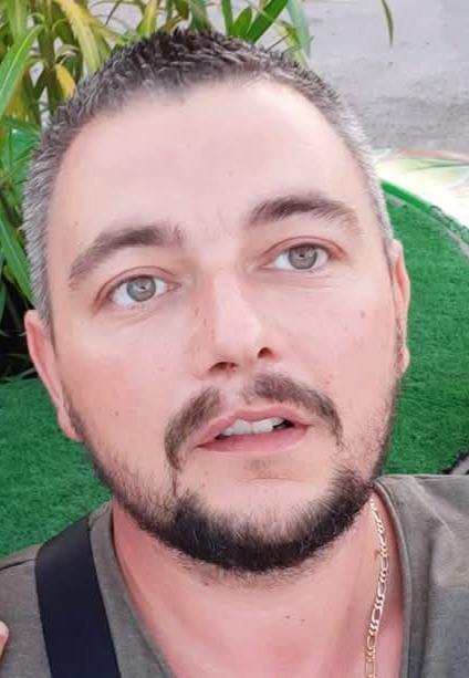 Profil de Kennan, 44 ans, Annonces gay arabe à Areuse (Neuchâtel)