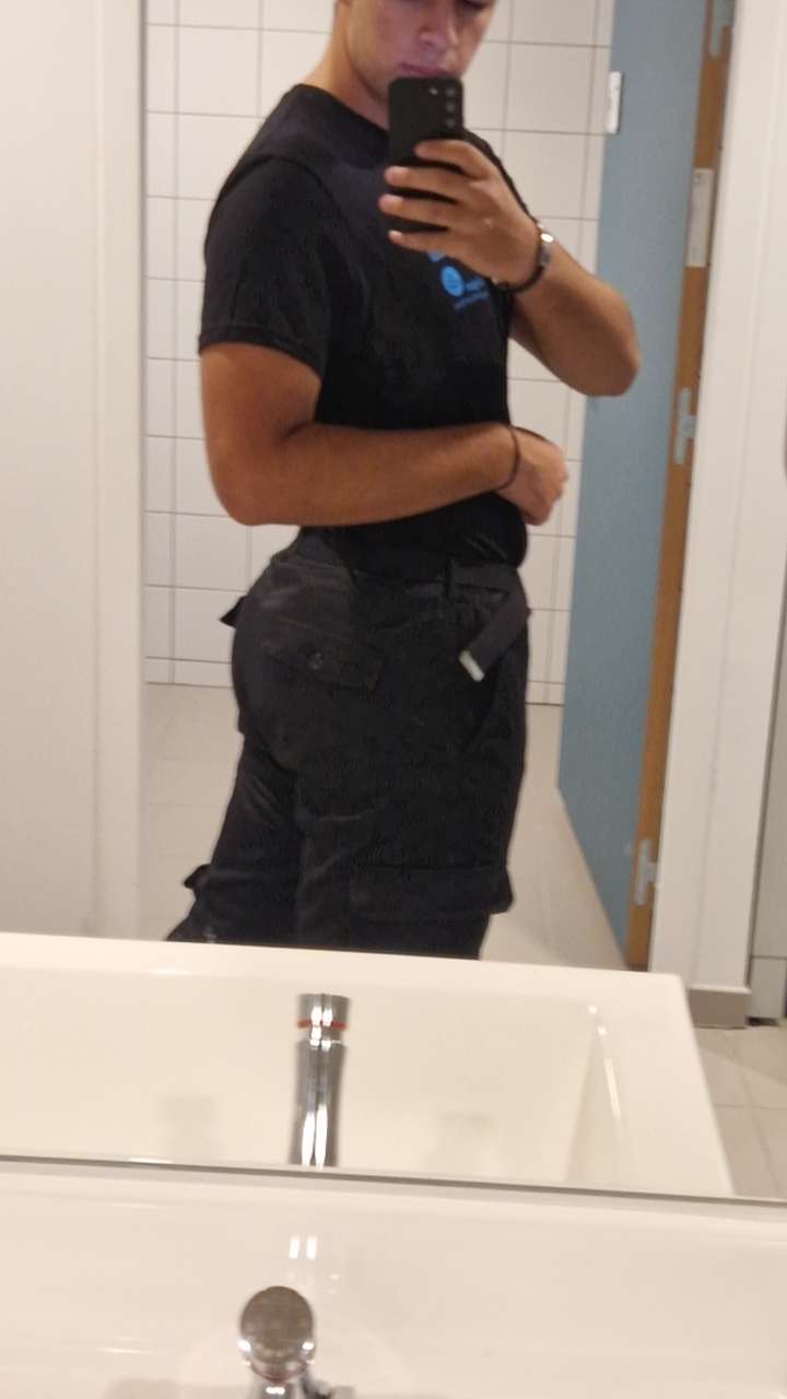 Profil de Berkay, 33 ans, Annonces gay à La Châtagne (Neuchâtel)