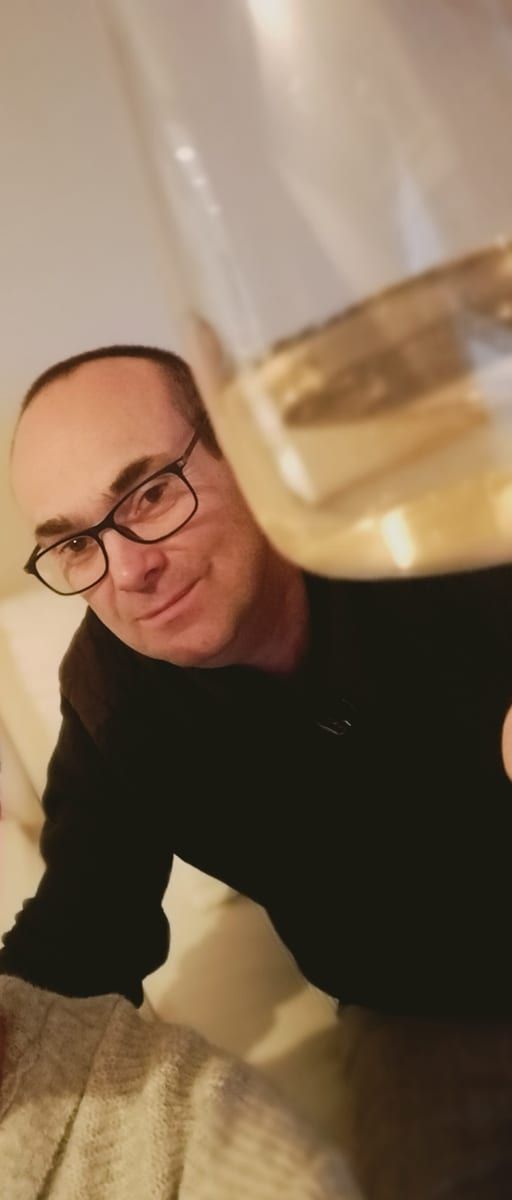 Profil de Vincent, 25 ans, Annonces gay à Vaumarcus (Neuchâtel)