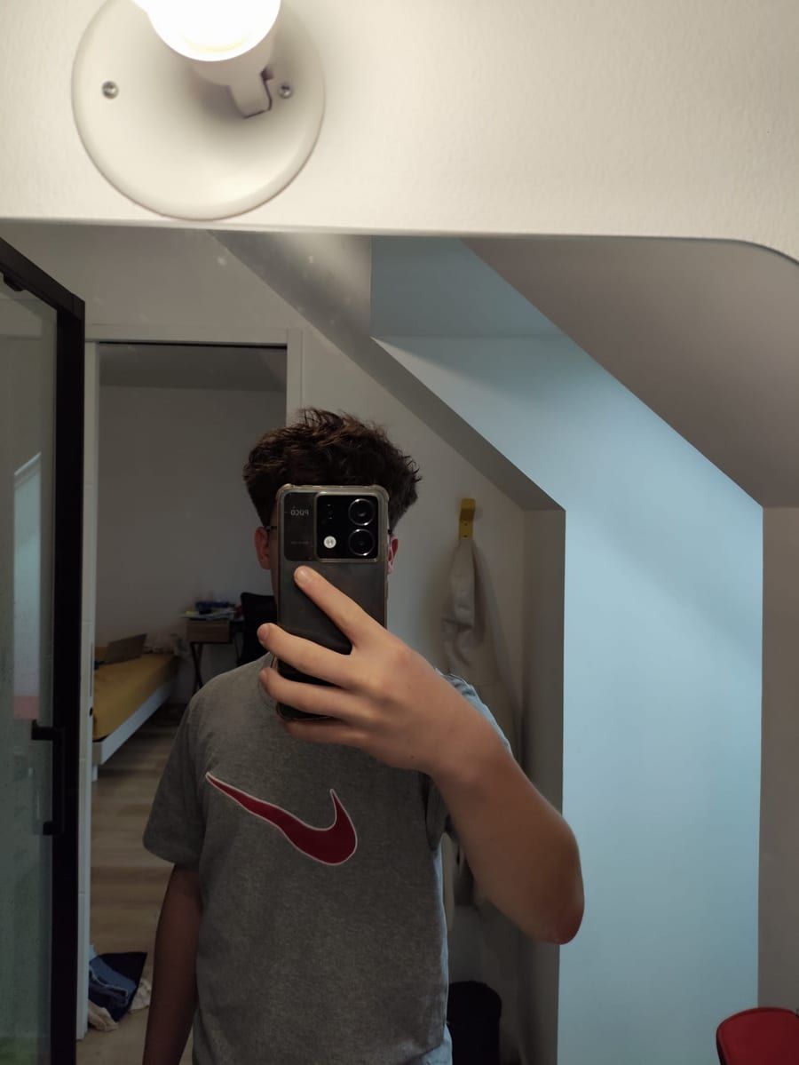 Profil de Hereba, 32 ans, Annonces gay à Champ-du-Moulin (Neuchâtel)