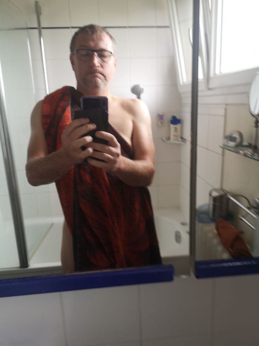 Profil de Mazine, 24 ans, Annonces gay à Noiraigue (Neuchâtel)