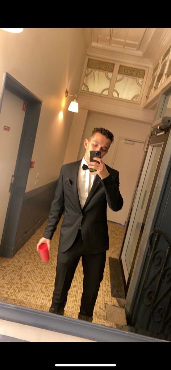 Profil de Kazimir, 22 ans, Annonces gay à Le Locle (Neuchâtel)