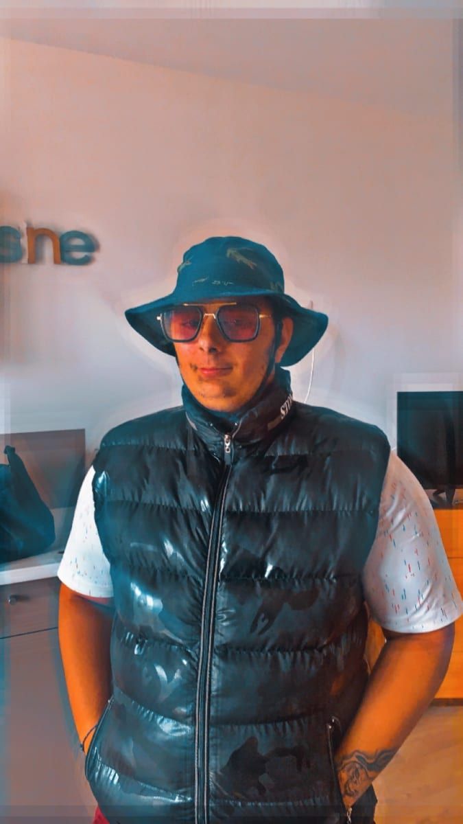 Profil de Leander, 31 ans, Annonces gay arabe à Wavre (Neuchâtel)