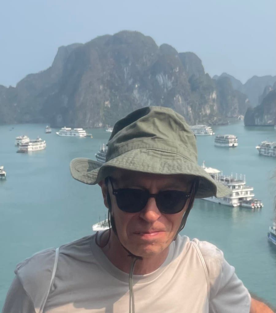 Profil de Cesare, 37 ans, Annonces gay à Champ-du-Moulin (Neuchâtel)