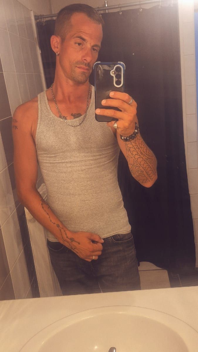 Profil de Alpaslan, 33 ans, Annonces gay à Noiraigue (Neuchâtel)