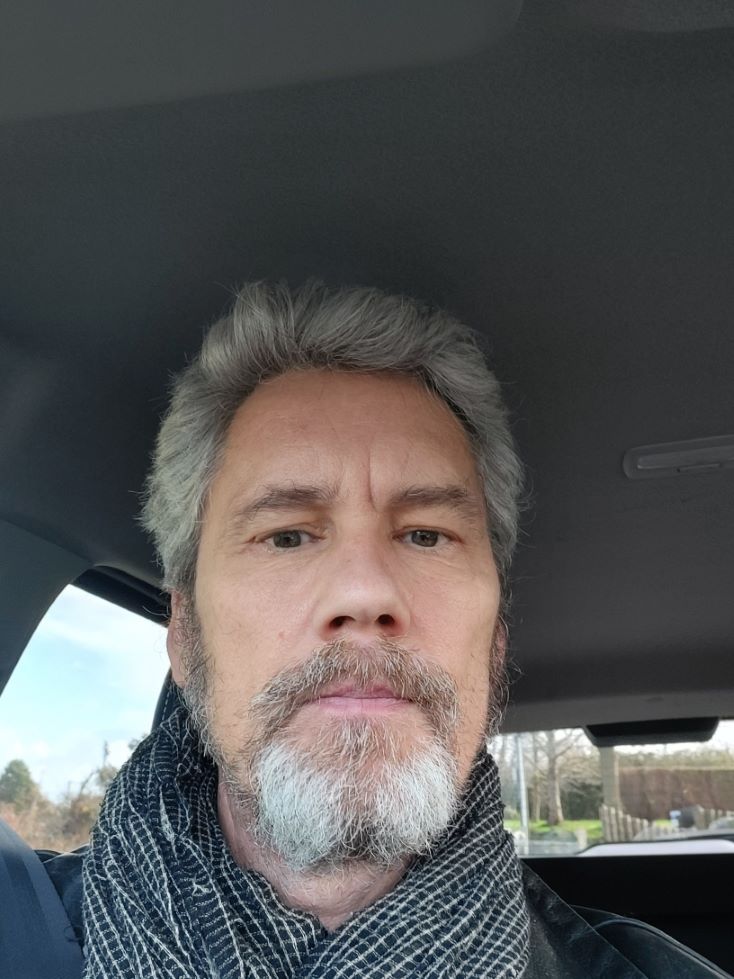 Profil de Sullyvan, 35 ans, Annonces gay à Rochefort (Neuchâtel)