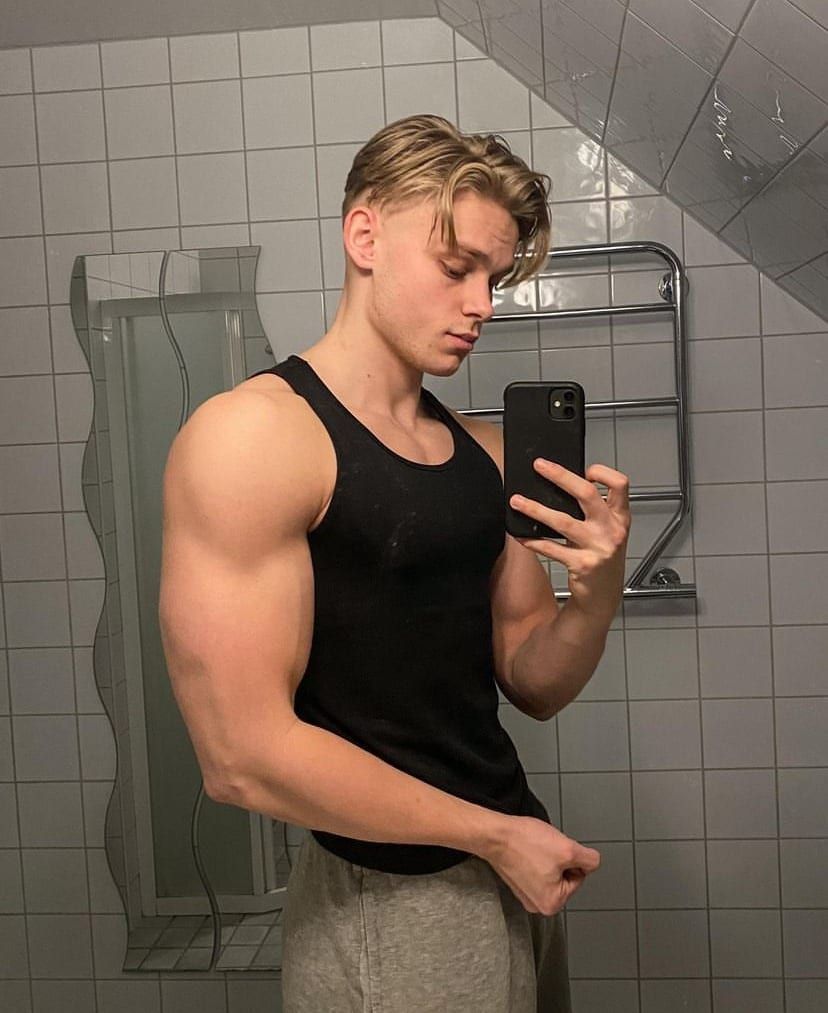 Profil de Ergin, 29 ans, Annonces gay arabe à Bevaix (Neuchâtel)
