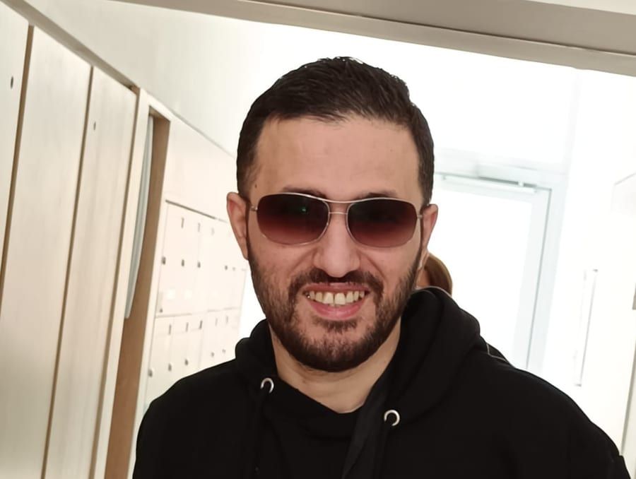 Profil de Georges-louis, 42 ans, Annonces gay à Vaumarcus (Neuchâtel)