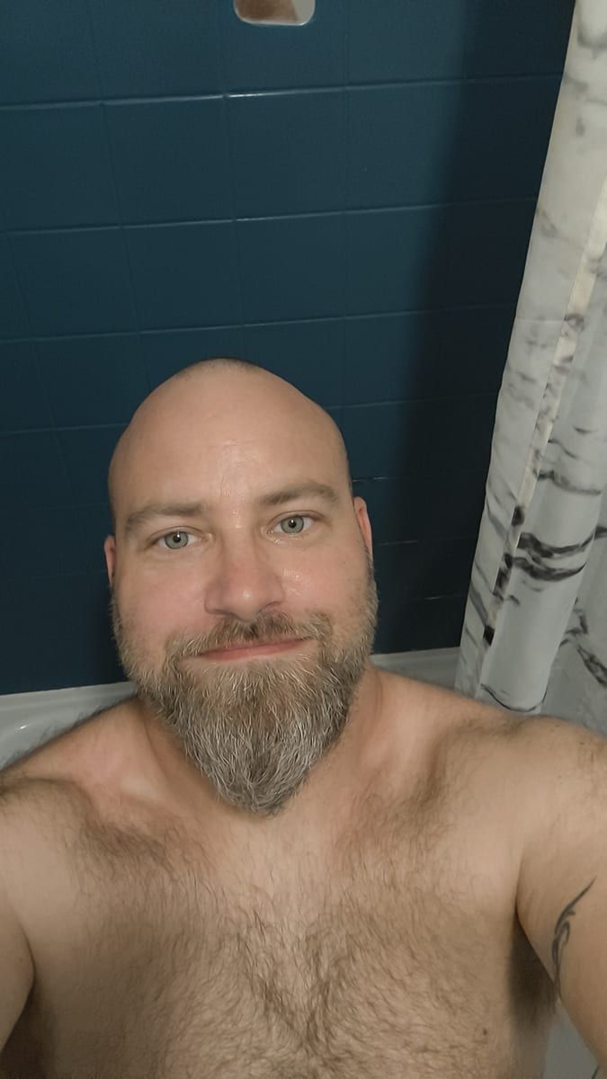 Profil de Aloys, 45 ans, Annonces gay à Les Planchettes (Neuchâtel)