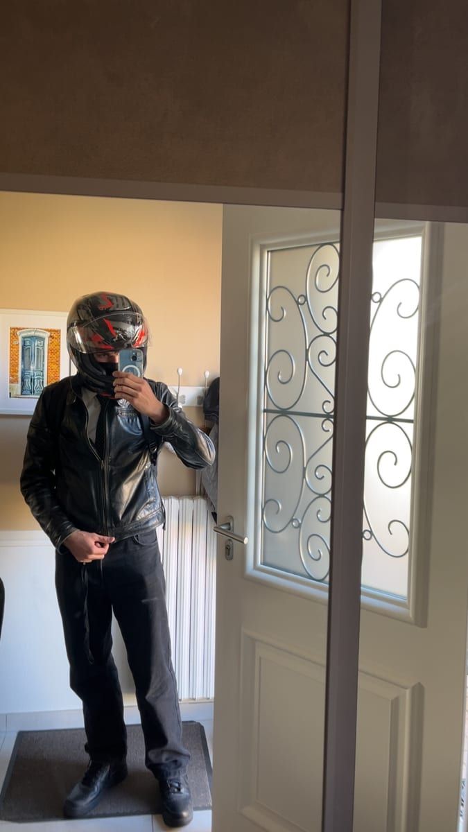 Profil de Djino, 27 ans, Annonces gay arabe à Buttes (Neuchâtel)