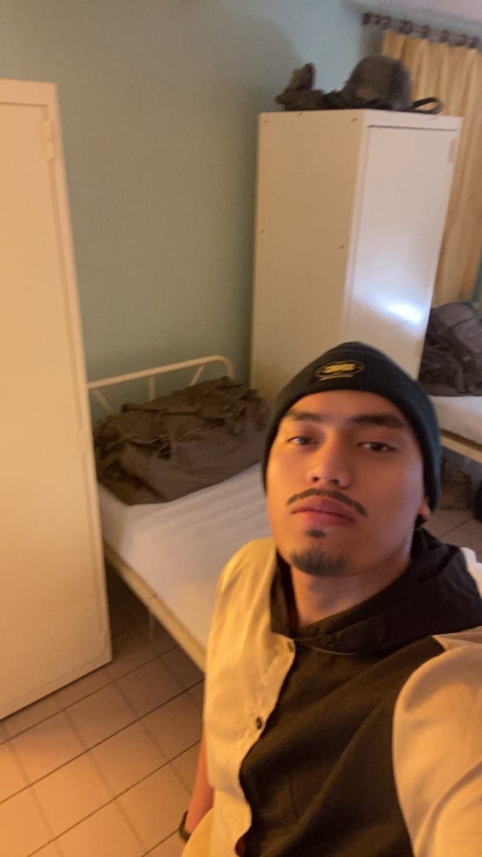 Tayeb - Annonces gay à Brot-Plamboz Profil de Tayeb, 38 ans, Annonces gay à Brot-Plamboz (Neuchâtel)