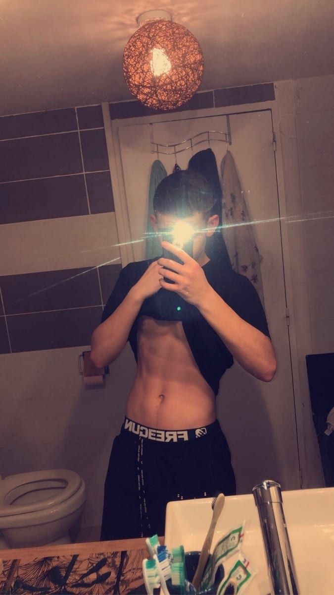 Profil de Bernie, 23 ans, Annonces gay à Valangin (Neuchâtel)