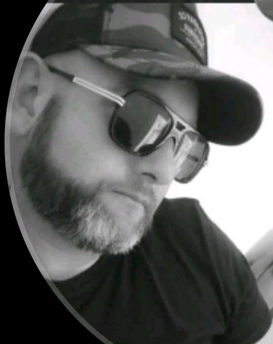 Profil de Gwenal, 44 ans, Annonces gay à Chez-le-Bart (Neuchâtel)