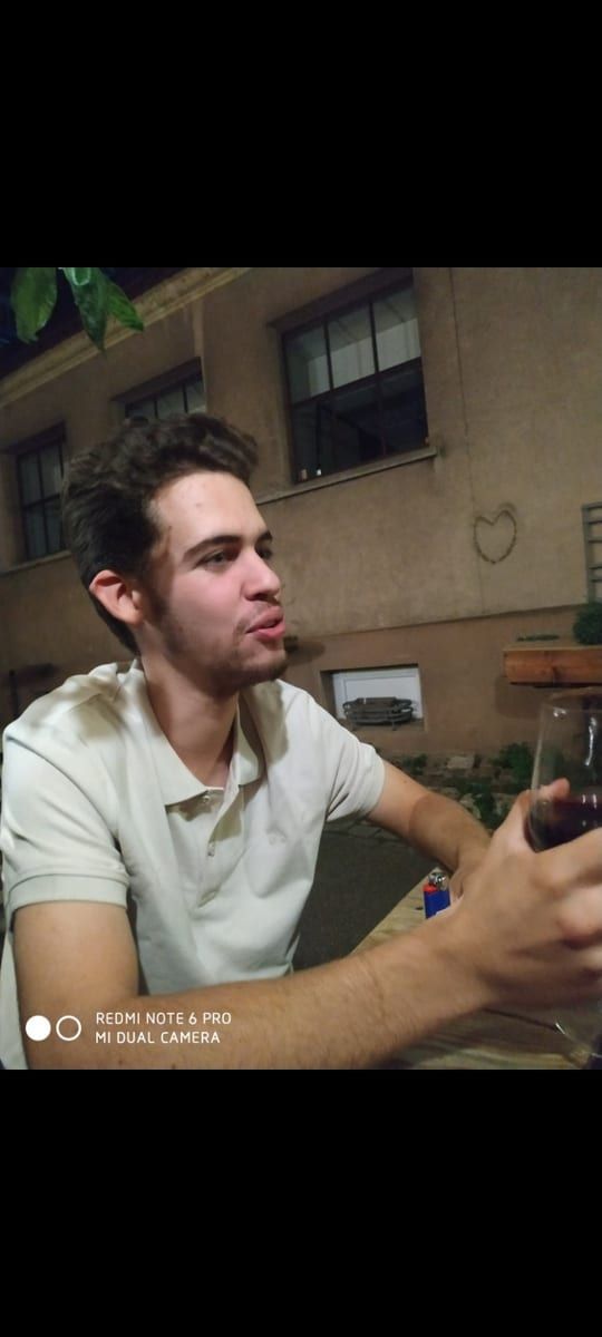 Profil de Roldan, 35 ans, Annonces gay arabe à Fretereules (Neuchâtel)